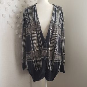 hinge  Over-sized Plaid Cardigan
